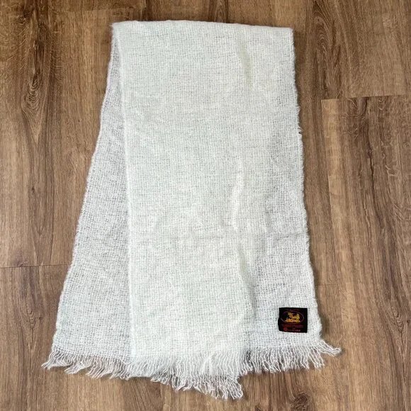 White Delicate Scottish Edinburgh Woolen Mill 100% Wool - Picture 2 of 8